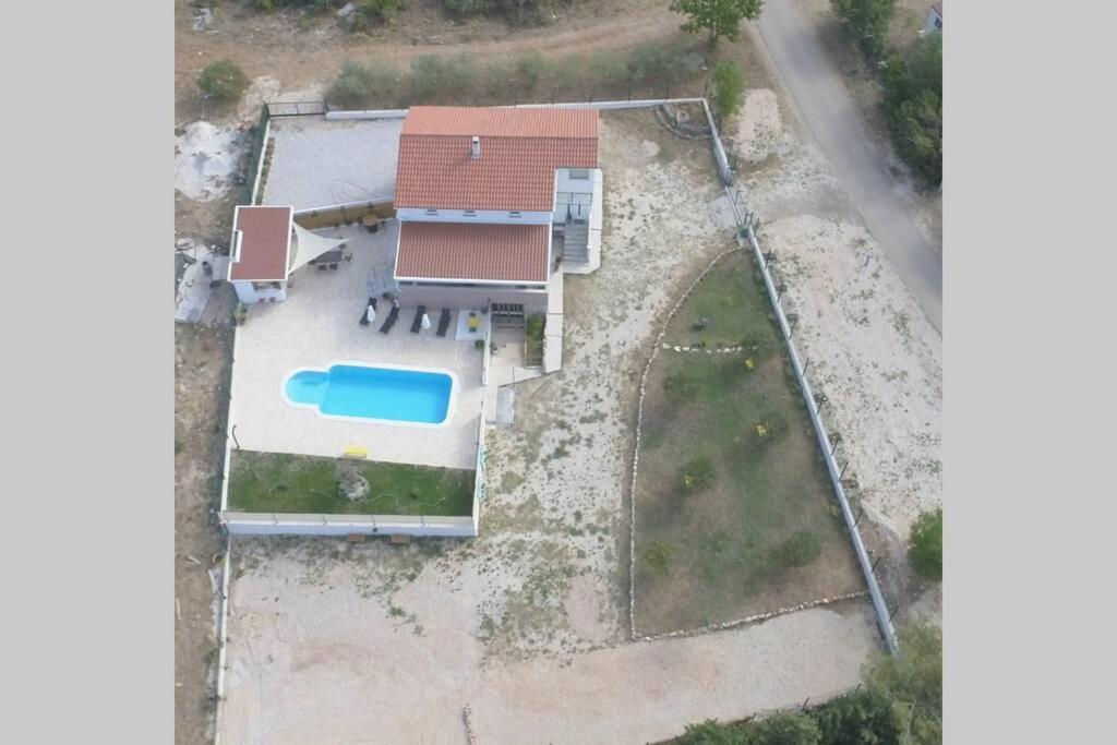 Villa Kuca Za Odmor M&J à Benkovac Extérieur photo