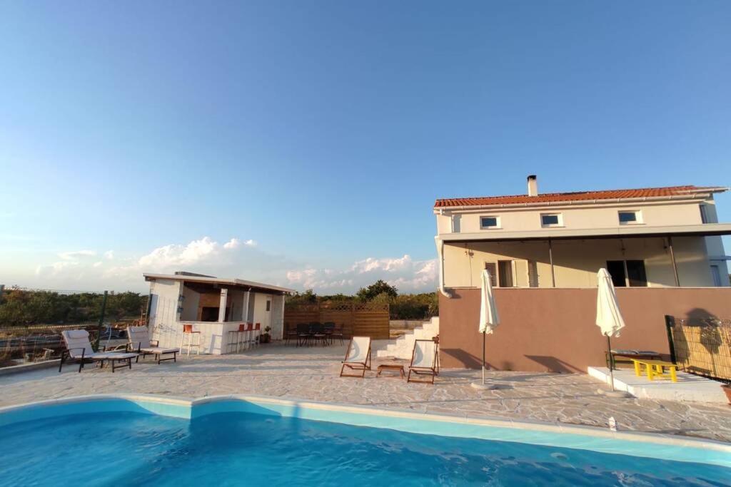 Villa Kuca Za Odmor M&J à Benkovac Extérieur photo
