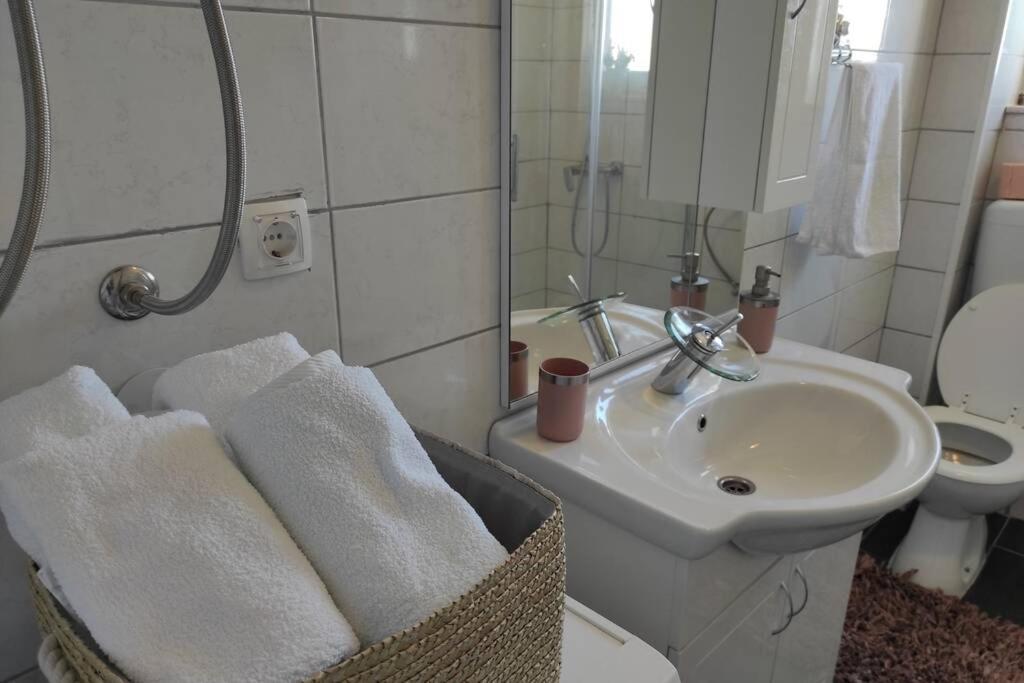 Villa Kuca Za Odmor M&J à Benkovac Extérieur photo