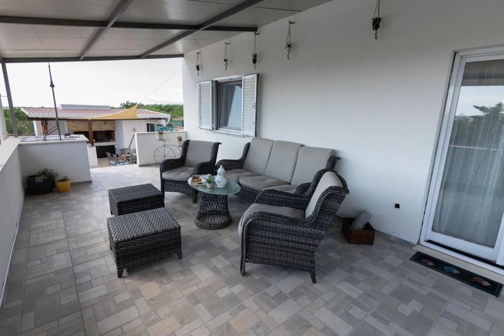 Villa Kuca Za Odmor M&J à Benkovac Extérieur photo