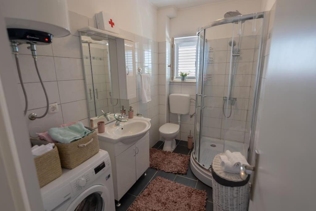 Villa Kuca Za Odmor M&J à Benkovac Extérieur photo